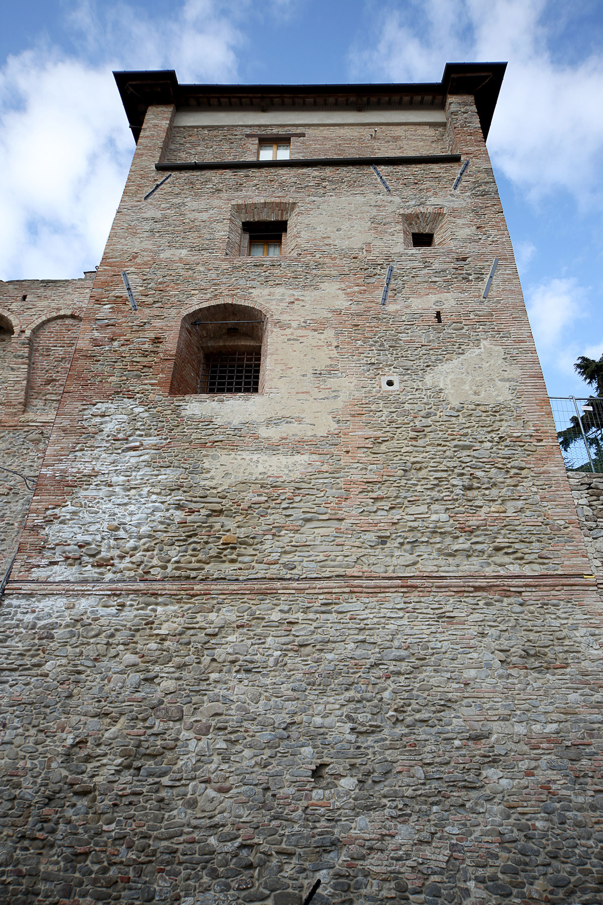 Castello di Sorrivoli, restauro del torrione Nord Est